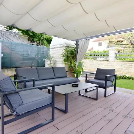 Appartement In Mit Privatem Grill By Interhome Umag