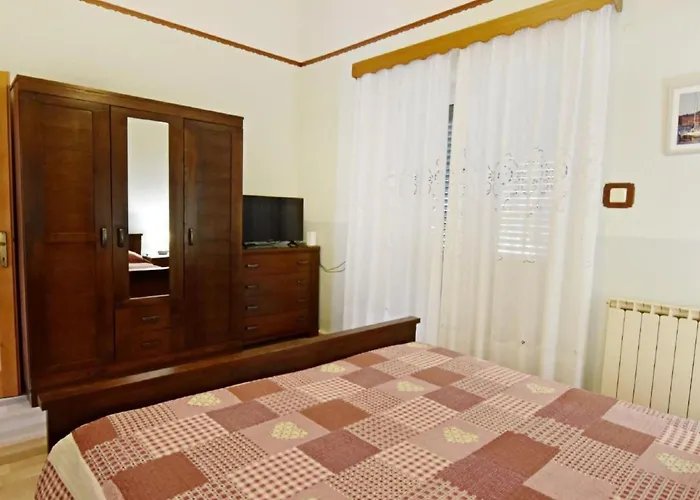 In Mit Privatem Grill By Interhome Umag