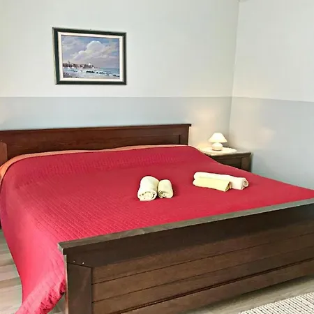 In Mit Privatem Grill By Interhome *