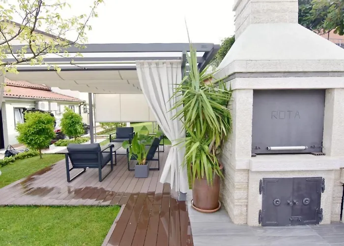 Apartamento In Mit Privatem Grill By Interhome Umag